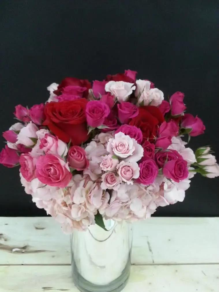 La-Rose-Aime-local-delivery-flower-beverly-hills-Amore-Mio-3.webp