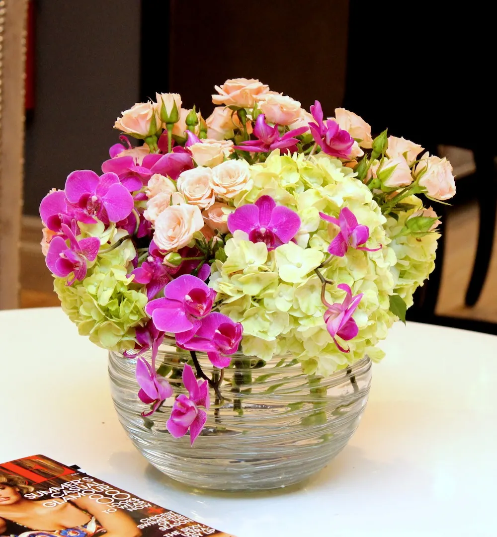 local-delivery-flower-beverly-hills-flower-bowl.webp