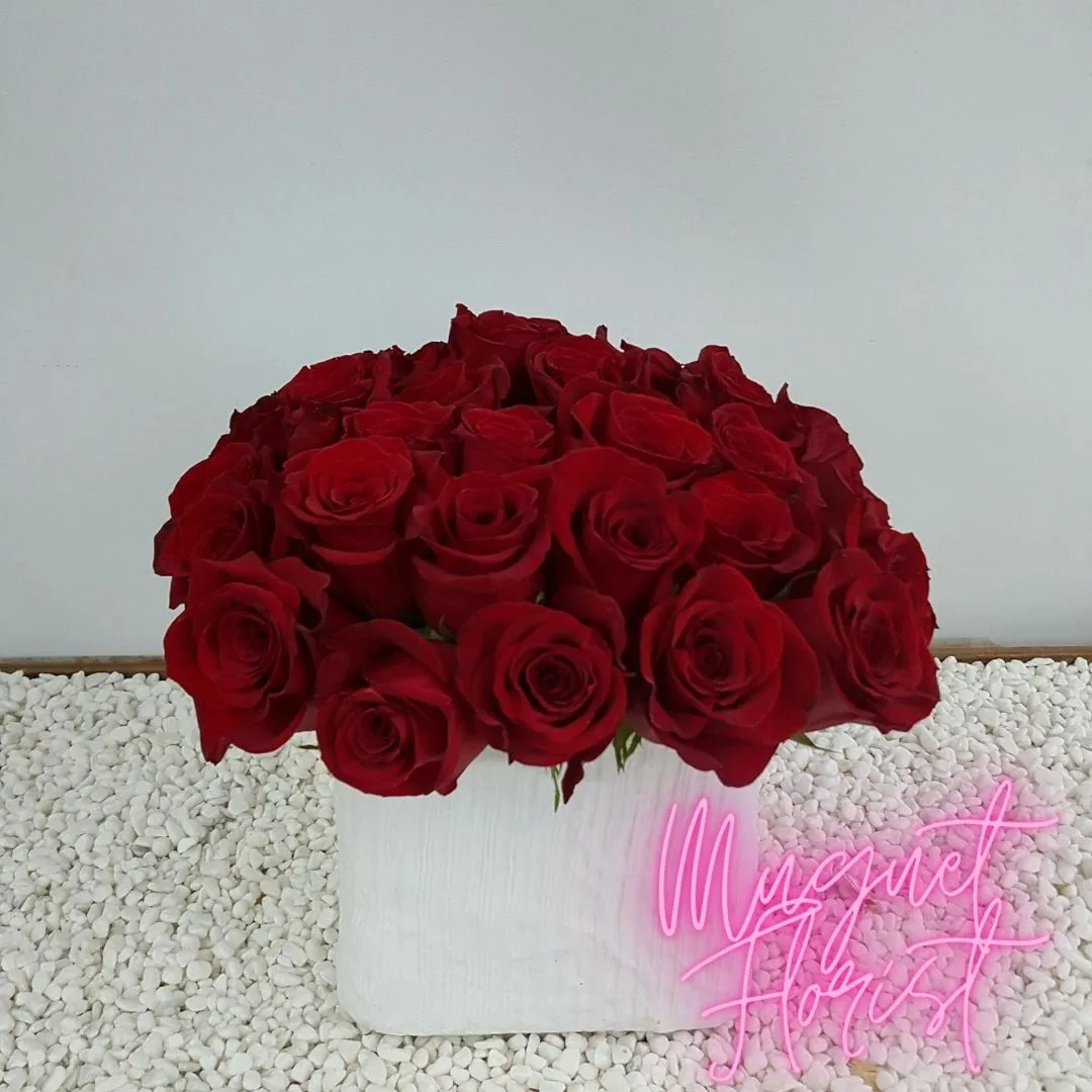 local-delivery-flower-beverly-hills-rose-2.webp