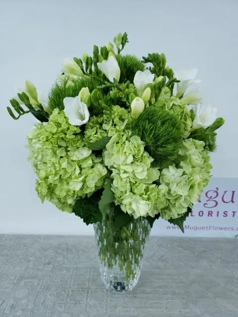 muguet-flowers-same-day-delivery-beverly-Blooming-Green-Bouquet-1.webp