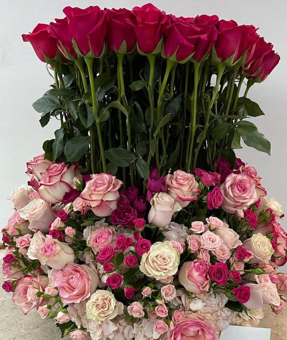 muguet-flowers-same-day-delivery-beverly-Red-Rose-Love-Castle-Bouquet-Arrangement-1-1.jpg