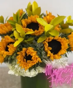 Luce Del Sole: Radiant Sunflower Arrangement
