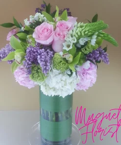 Star of Bethlehem Illumination: A Floral Arrangement